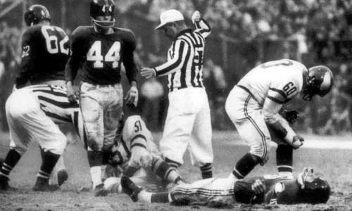 Classic Photos of Chuck Bednarik - Sports Illustrated