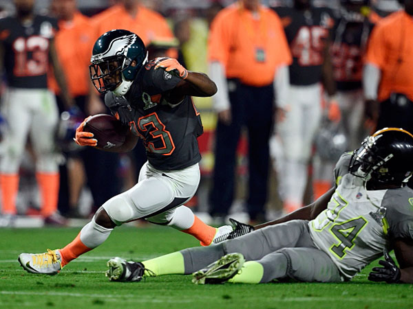 NFL Pro Bowl 2015: Team Irvin tops Team Carter, 32-28 