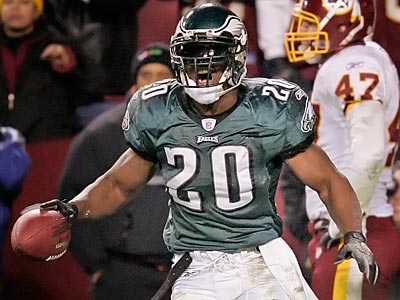 Longtime safety Brian Dawkins announces his retirement 