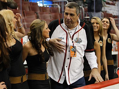 The mouth of Wing Bowl: How Angelo Cataldi went from Pulitzer finalist to  sports radio barker