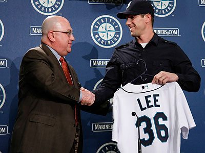 Cliff Lee had surgery Friday to remove a floating spur in his left foot. (John Froschauer/AP)