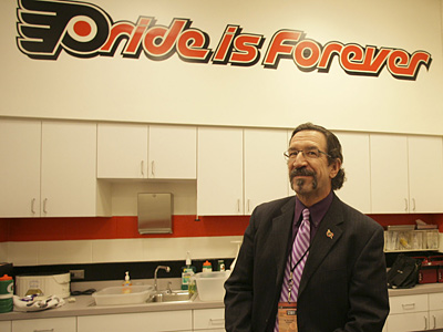 Dr. Guy Lanzi in the Wachovia Center medical room. (Yong Kim / Staff Photographer)