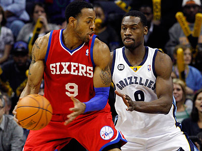 Only three 76ers players scored in double figures in Tuesday night&acute;s loss to the Grizzlies. (Alan Spearman/AP)