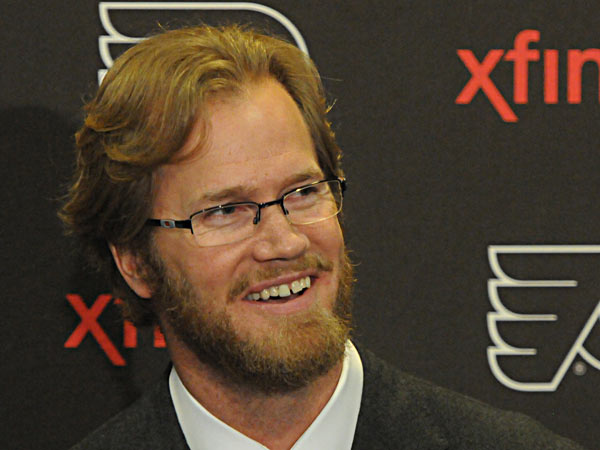 After Pronger injury, some Flyers stubbornly hold out on visors