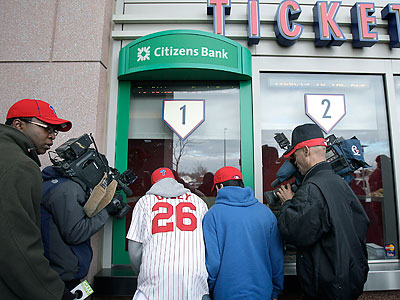 The struggling economy has affected local sports fans&acute; spending, although Phillies tickets remain a hot commodity across the region. (David Maialetti/Staff file photo)