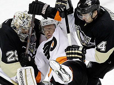 Flyers Down Penguins In Battle For Fourth Seed