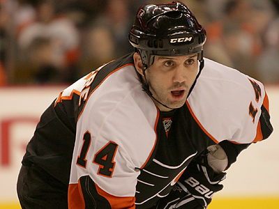 Hockey Beast - In 2009, Ian Laperriere took a slap shot to