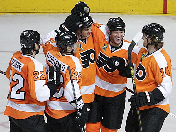 043013-flyers-goal-600