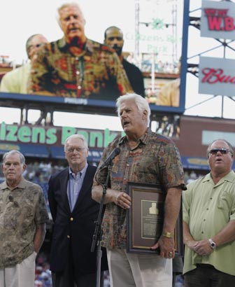 Hall of Fame pitcher Robin Roberts dies at 83