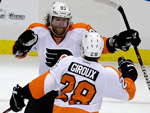 050713-voracek-giroux-600