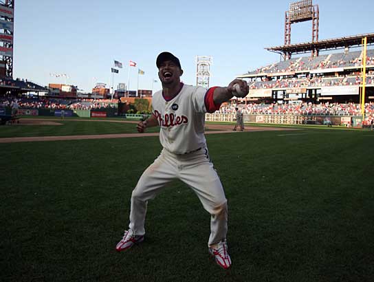 Maui's Shane Victorino to throw out first pitch for Phillies in