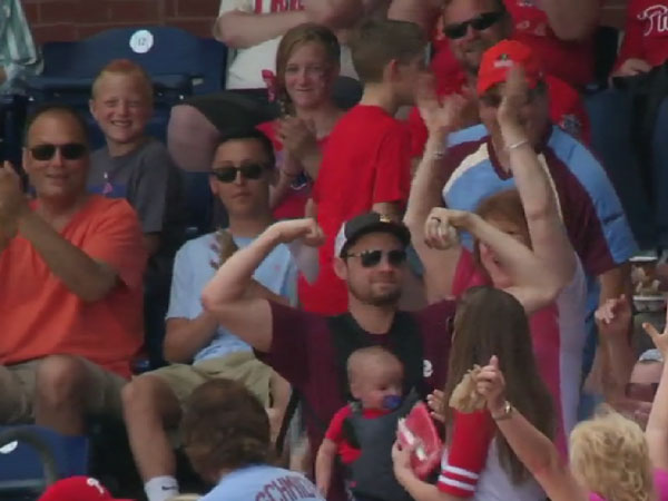 Phillies fans' great catches with babies 