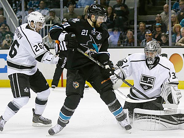 052113-sharks-600
