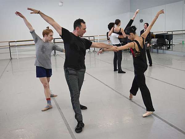 Pennsylvania Ballet program looks to the Corella future - Philly.com