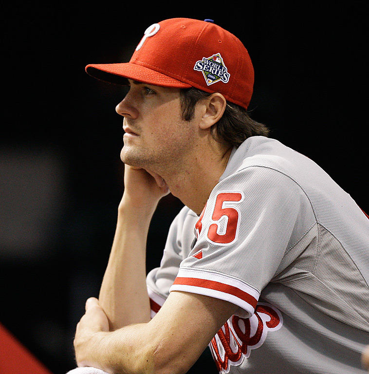 Hamels staying in Philly after signing $144 million deal over six years 