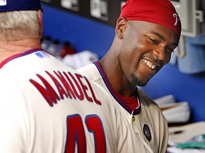 Jimmy Rollins´ solo home run gave the Phillies the lead in the seventh inning. (Ron Cortes/Staff Photographer)
