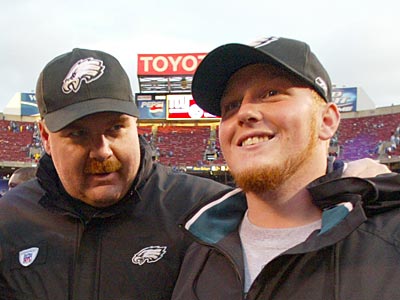 Sons Acura on Andy Reid Walks Off The Field With His Son  Britt  After The Eagles
