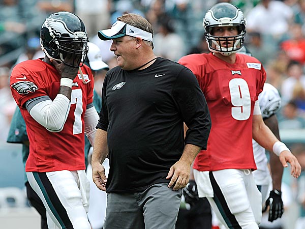 Eagles quarterback Michael Vick goes through individual drills at practice  