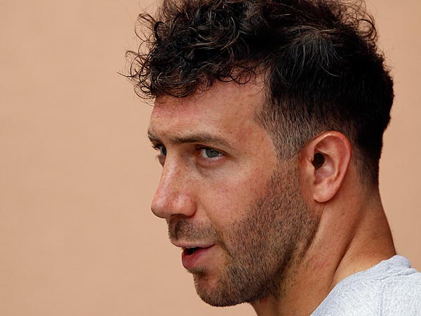 The Softer Side of LB Connor Barwin - SI Kids: Sports News for