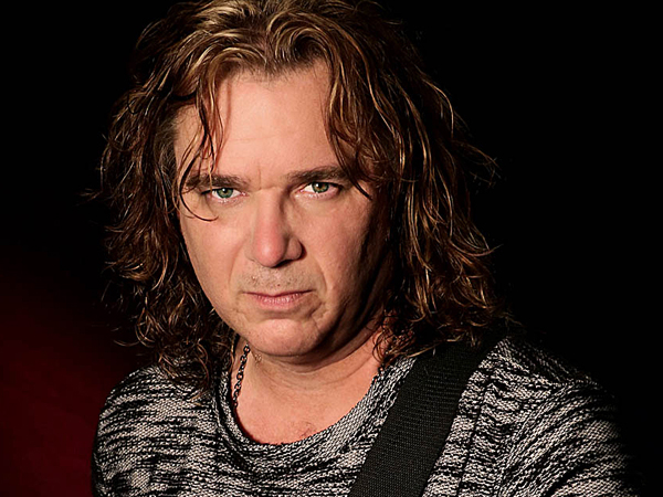 Billy Sherwood, new bassist for Yes band.