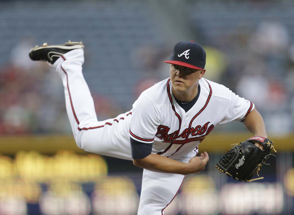 Tigers' Jose Iglesias has stress fractures in both legs - The Boston Globe