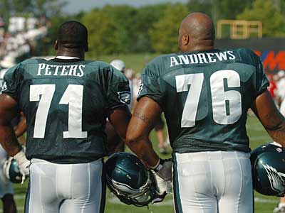 The Eagles added Jason Peters (71) and Stacy Andrews (76) to their offensive line in the offseason. (Clem Murray / Staff Photographer)
