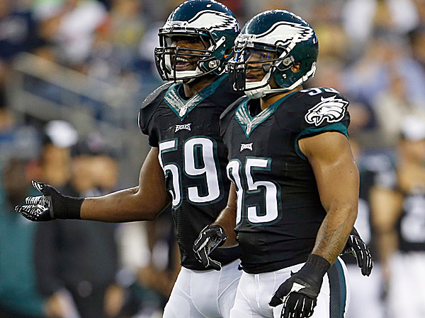 The Philadelphia Eagles DEBUT their Black Helmets and Black Jersey