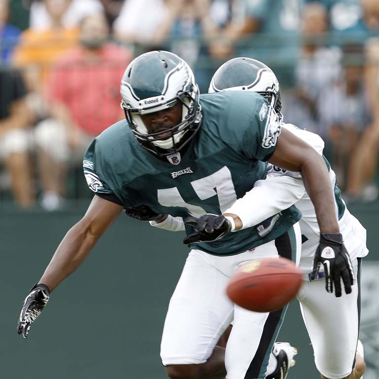 EAGLES NOTES: Asomugha set to practice after being poked in eye Sunday –  thereporteronline