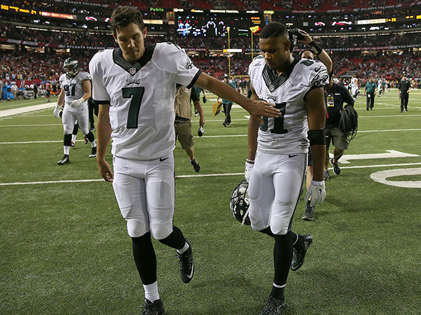 Eagles' Bradford passes test even in defeat