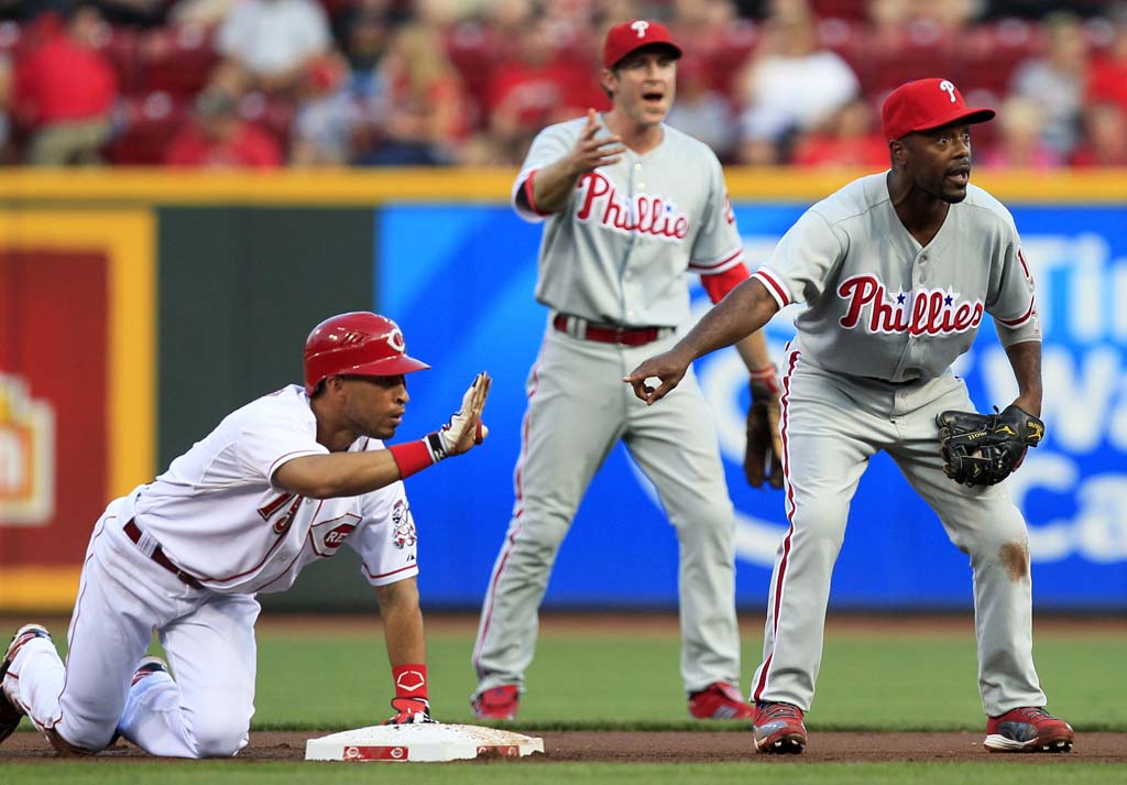 Jimmy Rollins gets 2,000th career hit, but Phillies fall to Reds 2-1 