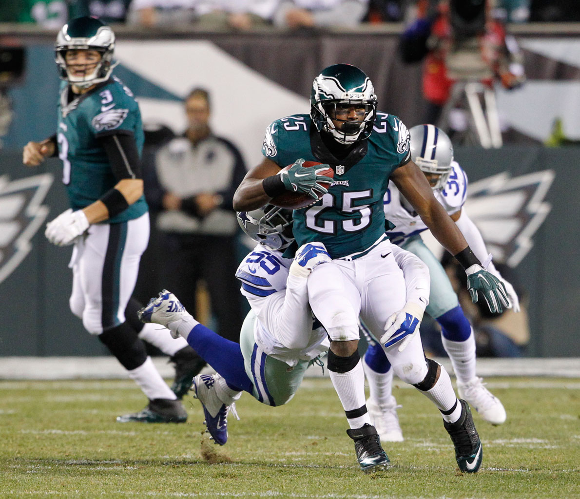 Eagles' Malcolm Jenkins blames Dez Bryant for starting heated pregame  exchanges