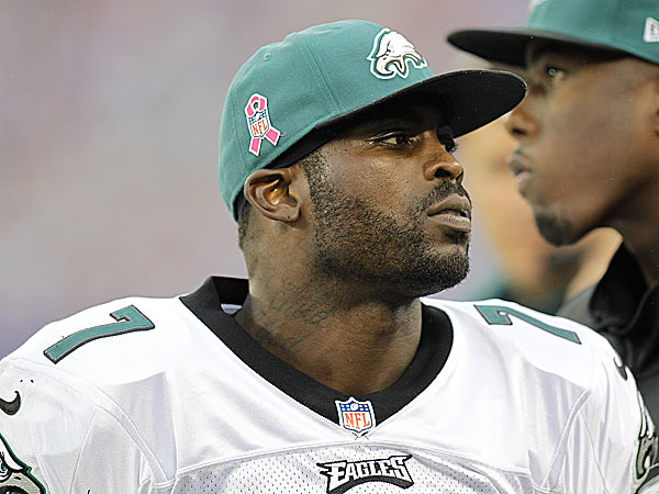 Michael Vick's status for Sunday up in air 