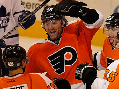 After Pronger injury, some Flyers stubbornly hold out on visors