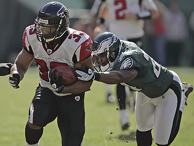 Cornerback Sheldon Brown of the Philadelphia Eagles stands in the