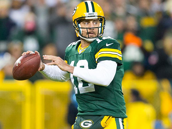 Rodgers tosses 2 TDs, Packers beat Eagles 27-13