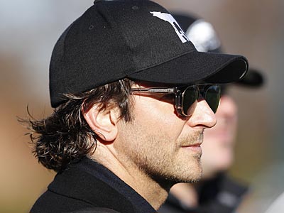 Bradley Cooper, Jenkintown native, hypes Eagles vs. Cowboys game - Glenside  Local