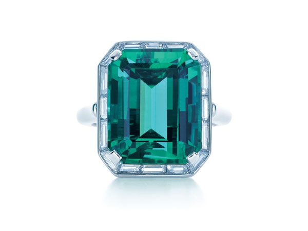 My Take on Pantone's 2013 Colour of the Year: Emerald 