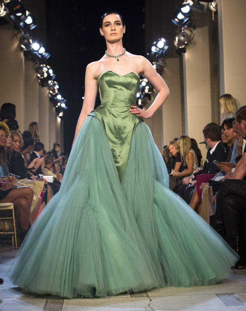 pantone green dress pantone 16-6127 TCX Greenbriar Long Sleeved Dress elegant dress birthday  dresses for women birthday dress for women