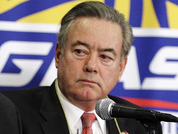 Temple athletic director <b>Bill Bradshaw</b>. (AP file photo) - 121212-bill-bradshaw-600