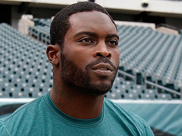 Vick comes full circle with Eagles: Back to third-team quarterback