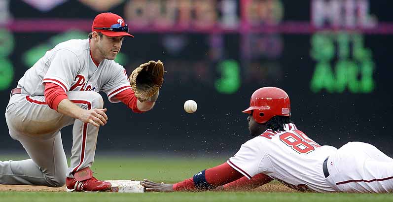 Phillies honor Kalas, then win