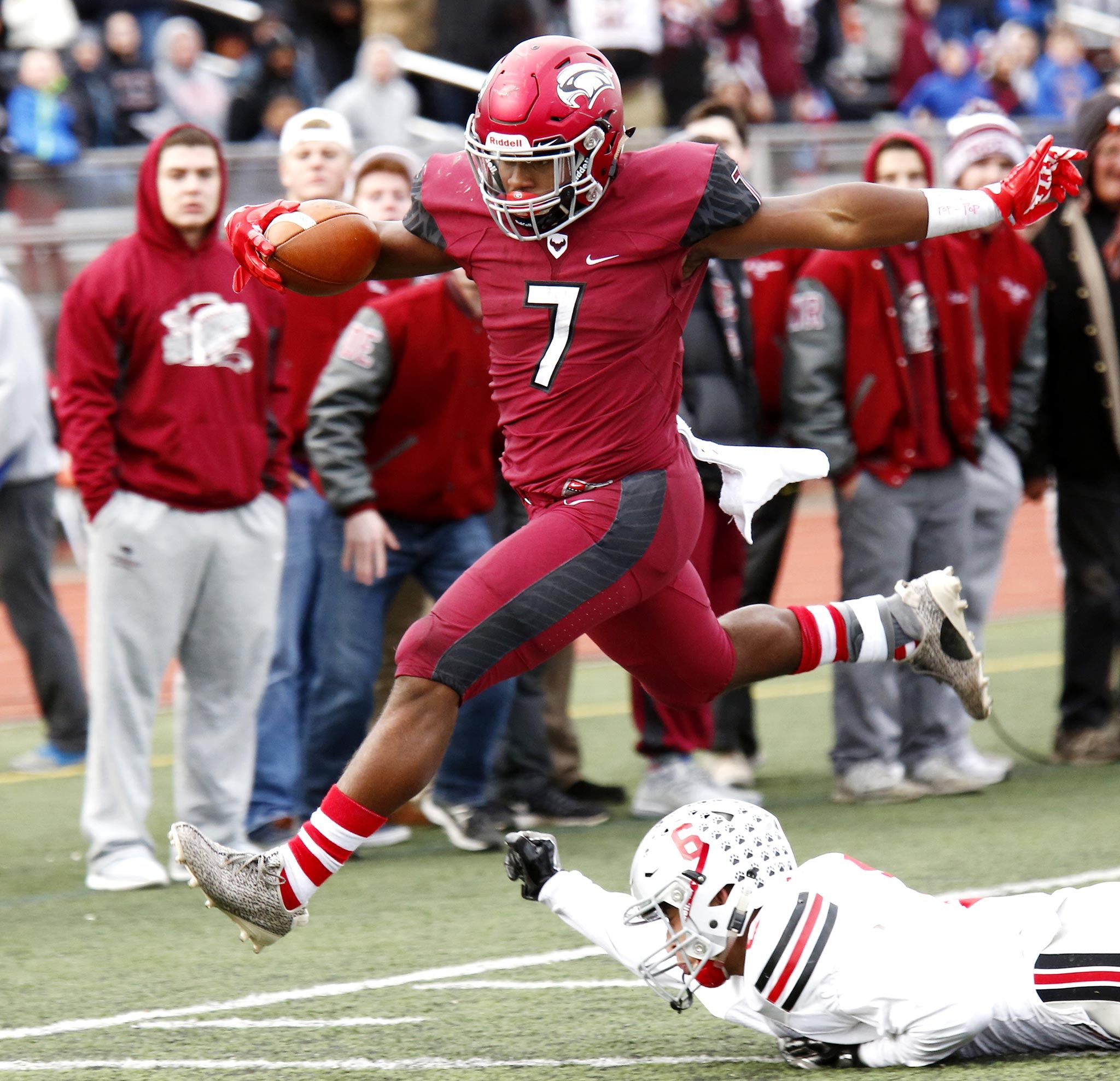 NFL Draft 2020: Philly native D'Andre Swift picked by Detroit Lions with  No. 35 overall pick after starring at St. Joe's Prep, Georgia 