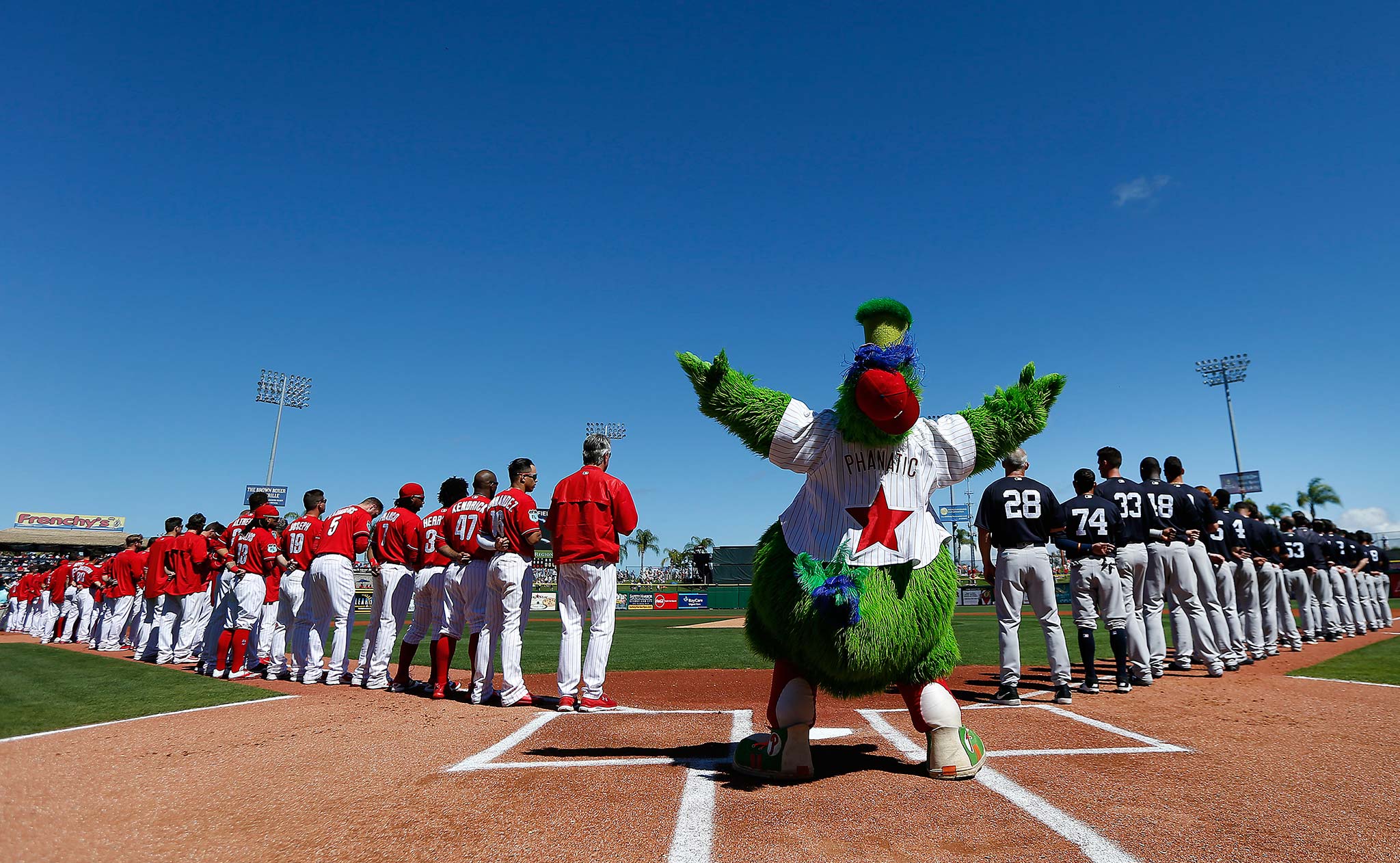 Chris Christie: Phillies fans are 'bitter' and Citizens Bank Park is 'not  safe