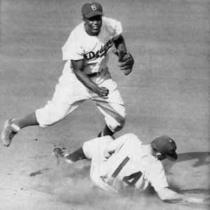 Now honoring No. 42: Jackie Robinson Day in majors - The San Diego  Union-Tribune