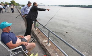 On a clear day, Michael Nutter can see New Jersey. The Democratic mayoral candidate joined Bob Borski of the Delaware River City Corp. near the Frankford Arsenal boat launch in Tacony. Nutter toured the largely underused Northeast Philadelphia riverfront, which the group wants to develop.