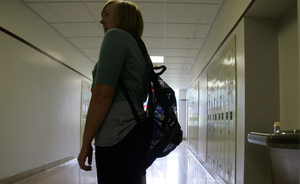 Glen Oaks Magnet High requiring clear or mesh bookbags; could others follow?