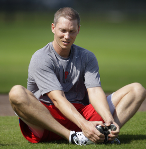 Kris Benson is working hard to claim last spot in Phils' rotation.