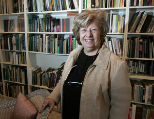 Cohen in her home. "Stephanie uses humor to draw people in. That, plus her experience, makes her one of the top horticultural speakers in the country," says horticulturist Nancy Beaubaire.