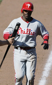 Jimmy Rollins sprained his left ankle yesterday, but he still helped the Phillies beat the Mets.