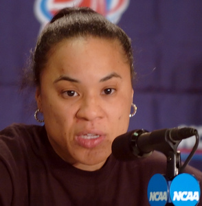 Dawn Staley will receive a deal reportedly worth up to $650,000.